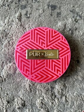 PÜR x Barbie Pink Highlighter